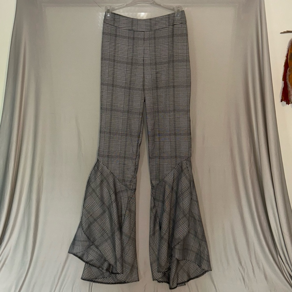 NWT DO+BE Black & White Plaid Retro Wide Leg High Waisted Bell Bottoms Size S